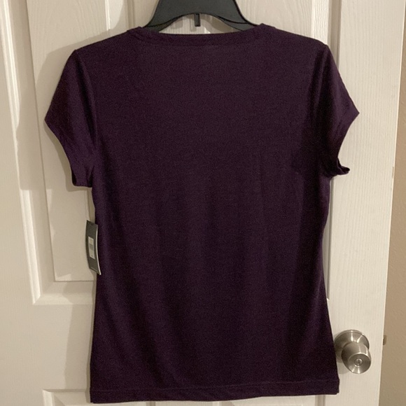 Calvin Klein textured plum color blouse with cap sleeves size M made in Jordan - Picture 6 of 8